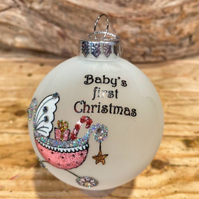 Χριστουγεννιάτικη Μπάλα Γυάλινη Ροζ Καροτσάκι ''Baby's First Christmas'' 8εκ