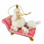 Χριστουγεννιάτικo Κεραμικό Στολίδι Λευκό Σκυλάκι Χνουδωτό Ροζ Καναπές 9*9εκ