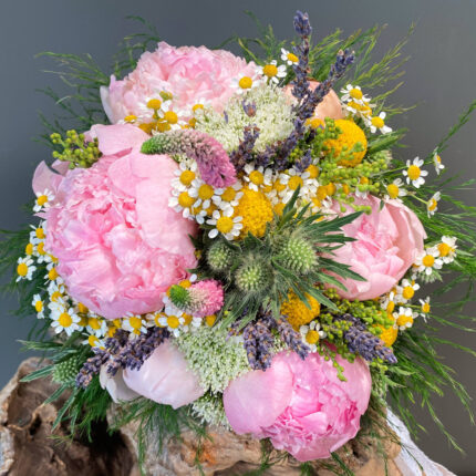 Ανθοδέσμη Γάμου Ροζ Παιώνιες Λουλούδια του Αγρού