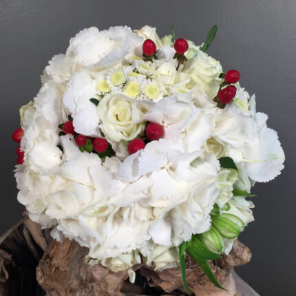 Νυφική Ανθοδέσμη Γάμου Κόκκινο Υπέρικουμ Ορτανσία Τριαντάφυλλα Αλστρομέρια