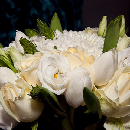Νυφική Ανθοδέσμη Γάμου Ορνιθογκάλουμ Τριαντάφυλλα Λυσίανθο Τουλίπες