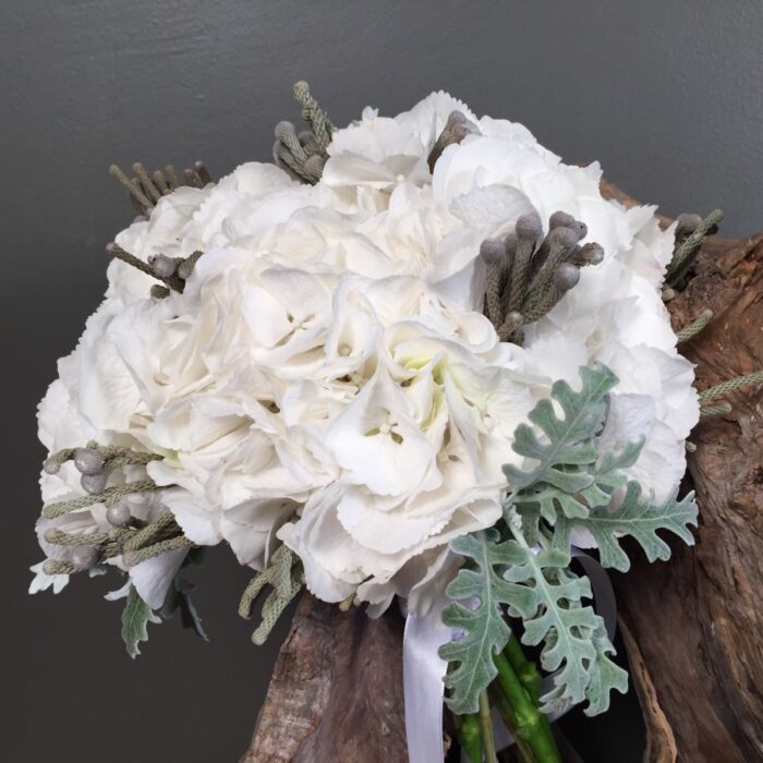 Νυφική Ανθοδέσμη Γάμου Ορτανσία Brunia Dusty Miller