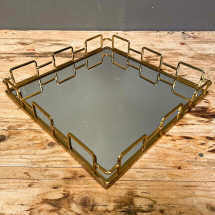 Διακοσμητικός Δίσκος Τετράγωνος Χρυσός Μεταλλικός με Καθρέφτη 34*5εκ