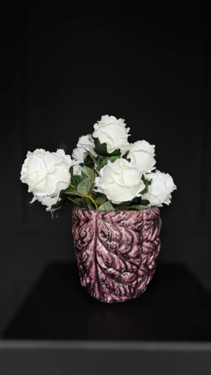 Μπουκέτο Τριαντάφυλλα Λευκά Τεχνητά Σε Μωβ Κασπώ