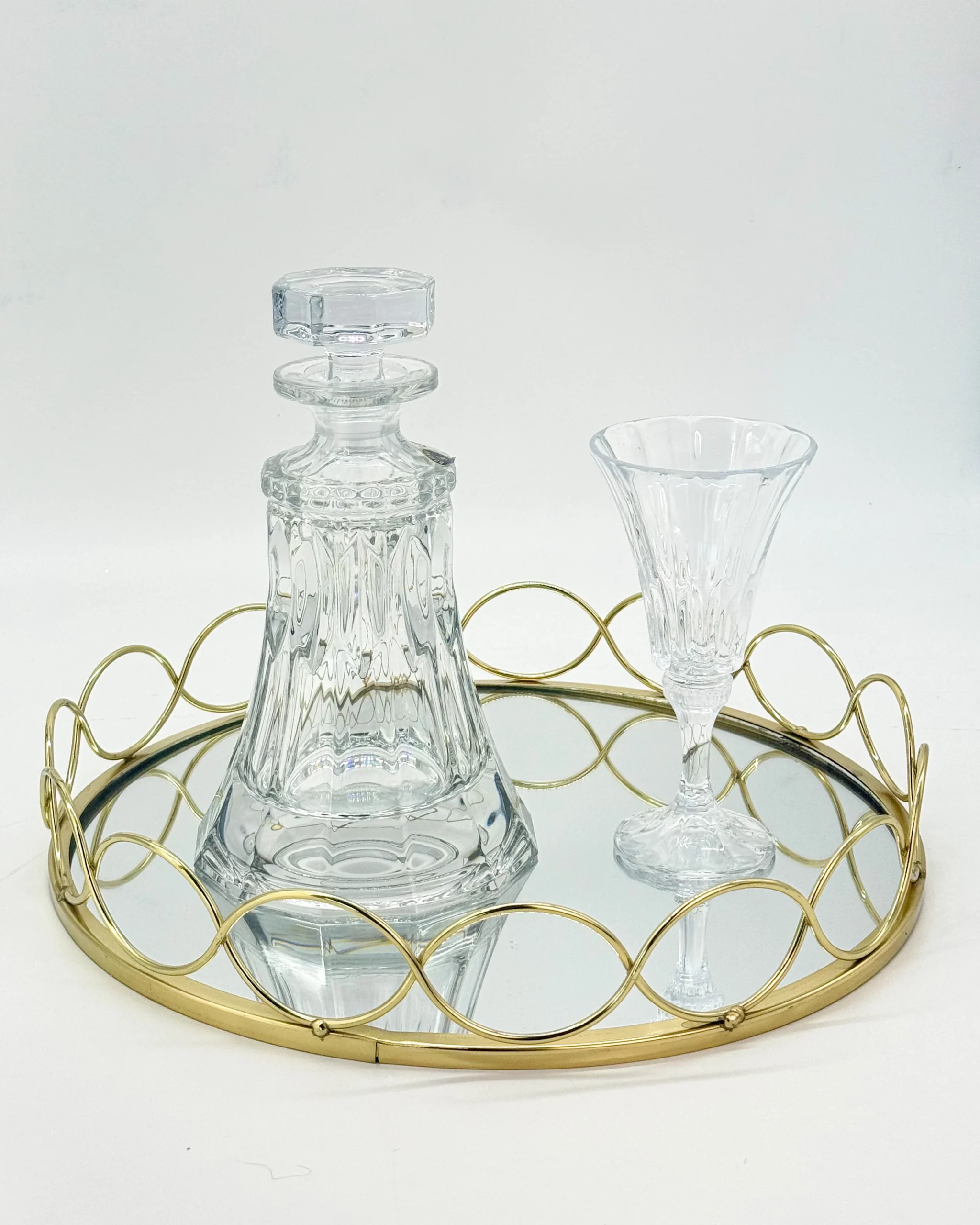 idiaitero-set-gamou-karafa-koniki-potiri-diskos-chrysos Ιδιαίτερο Σετ Γάμου Καράφα Κωνική Ποτήρι & Δίσκος Χρυσός