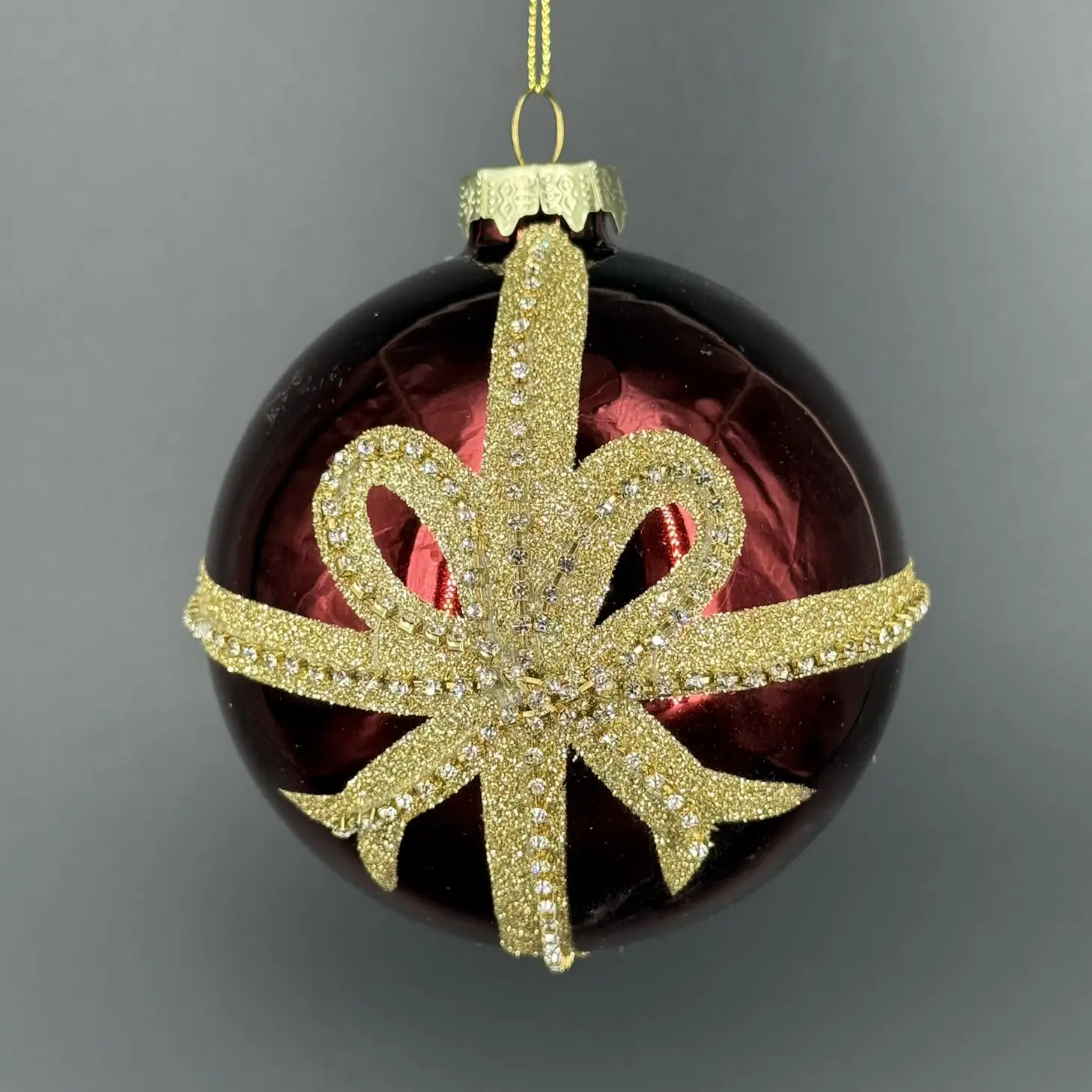 bala-gyalini-christougenniatiki-kokkini-chryso-fiogko Μπάλα Γυάλινη Χριστουγεννιάτικη Κόκκινη Χρυσό Φιόγκο 10εκ - Image 1