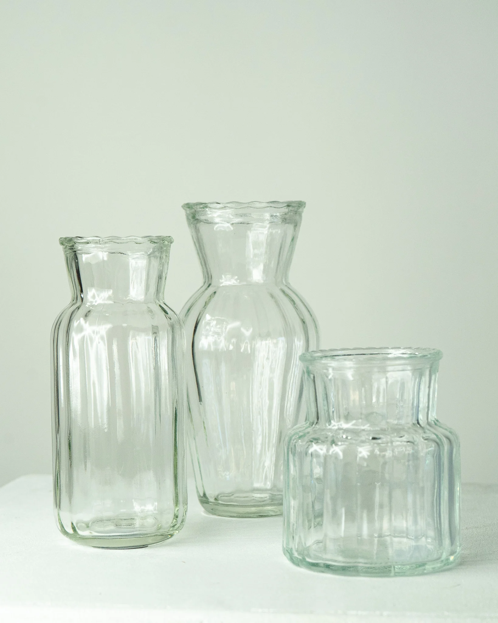 mikra-vaza-gia-louloudia-set-gyalina-rige-three-pieces (2) Μικρά Βάζα Για Λουλούδια Σετ Γυάλινα Ριγέ 3 τμχ