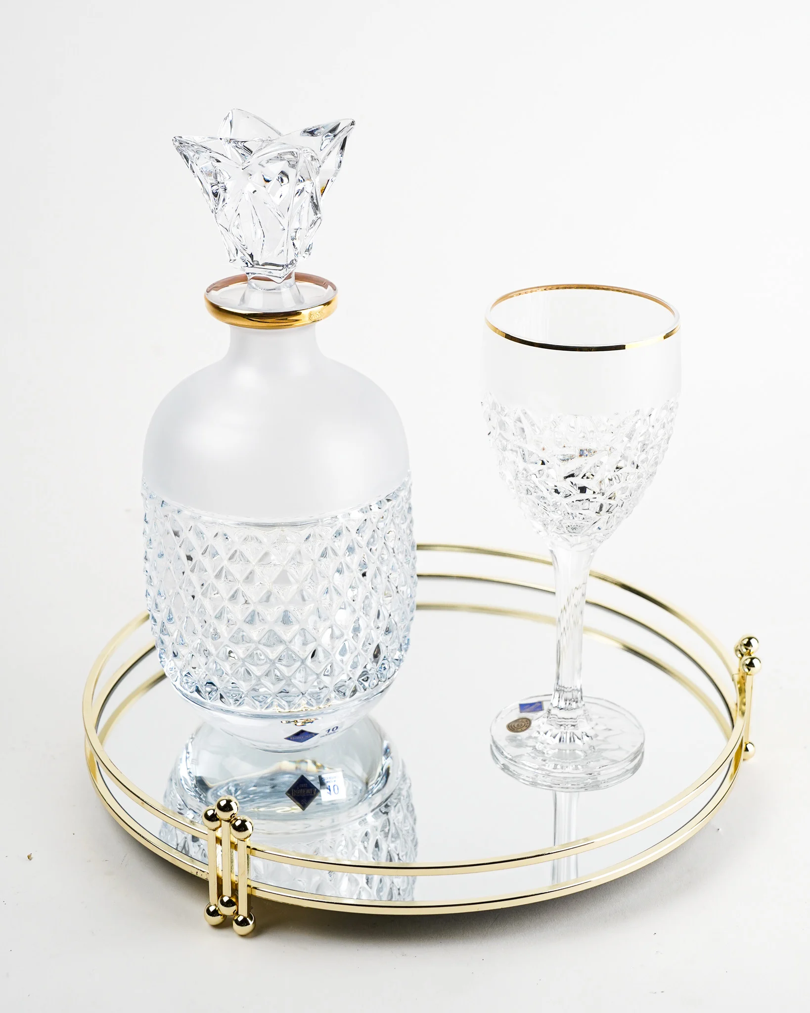 set-gamou-potiri-skalisto-karafa-krystallini-diskos-chrysos Σετ Γάμου Ποτήρι Σκαλιστό Καράφα Κρυστάλλινη & Δίσκος Χρυσός
